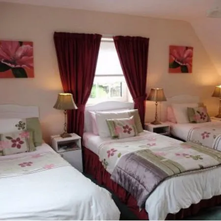 Hotel Glenmaroon House 3*
