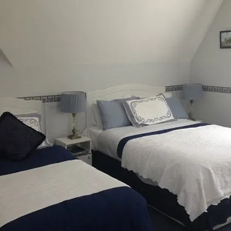 Hotel Glenmaroon House 3*